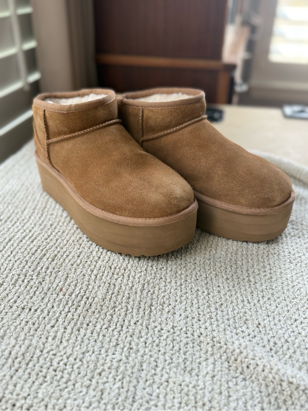 UGG Classic Ultra Mini Platform boots in Chestnut